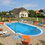 Ilona Apartmanhazak Apartment *