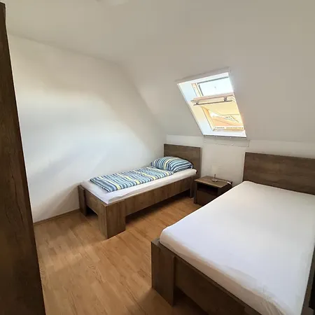 Apartament Ilona Apartmanhazak Gyenesdiás
